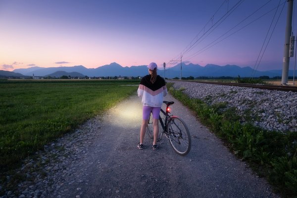 Entre chemins et routes : l'essor du vélo gravel expliqué