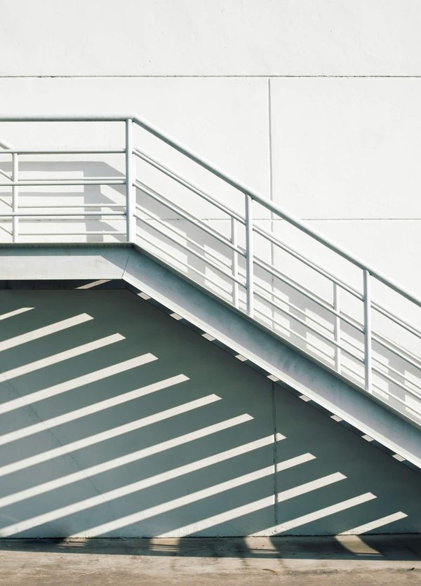 Respecter les normes de sécurité internationales avec des garde-corps adéquats