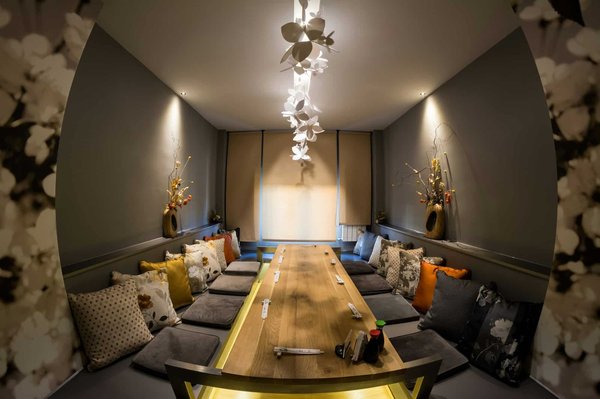 Table extensible 12 personnes : convivialité et praticité pour tous les espaces